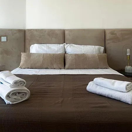 360 Luxury Living A * نيقوسيا